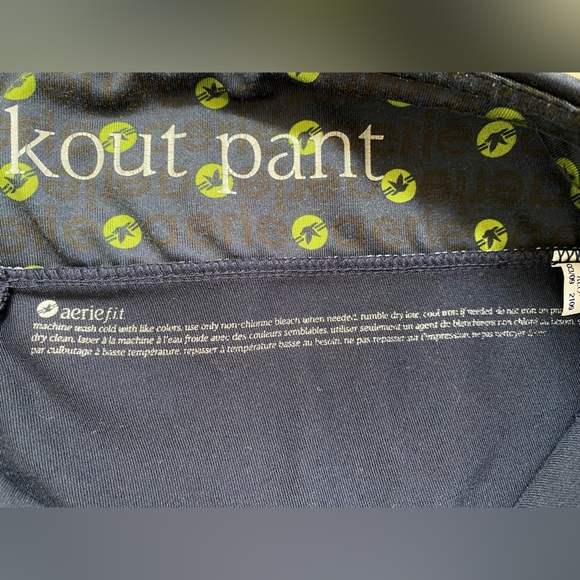 Aerie vintage 2000s flared/wide leg workout yoga pants w/ zipper pocket size med - Picture 9 of 10